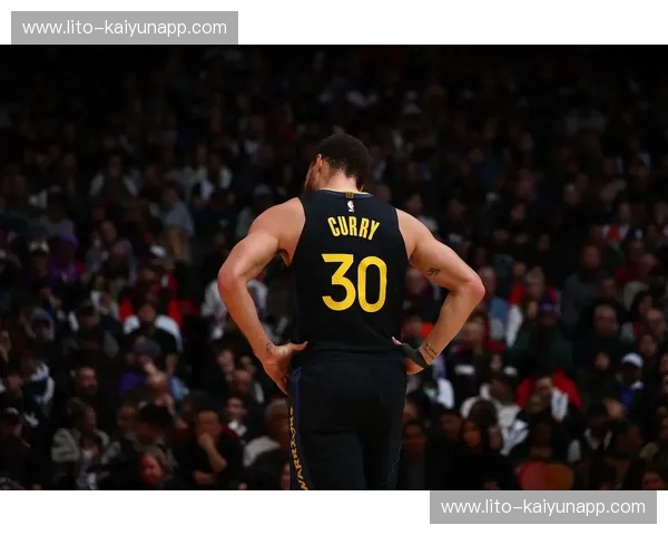 巅峰对决！勇士vs凯尔特人直播：库里与双探花的宿命纠缠，谁能问鼎北岸花园？